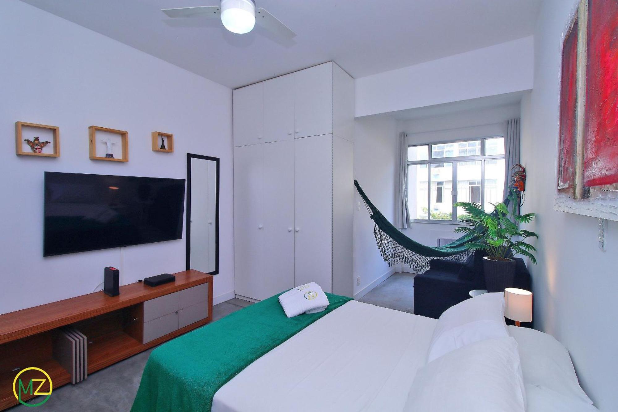 Silencioso No Posto 6 Ao Lado Do Metro Apartamento